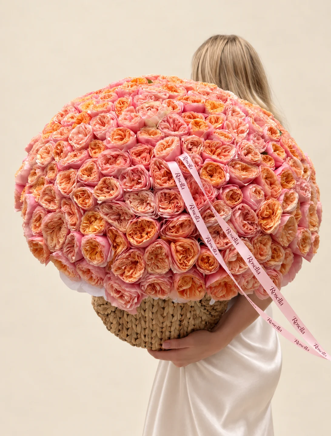 160 garden roses in a basket