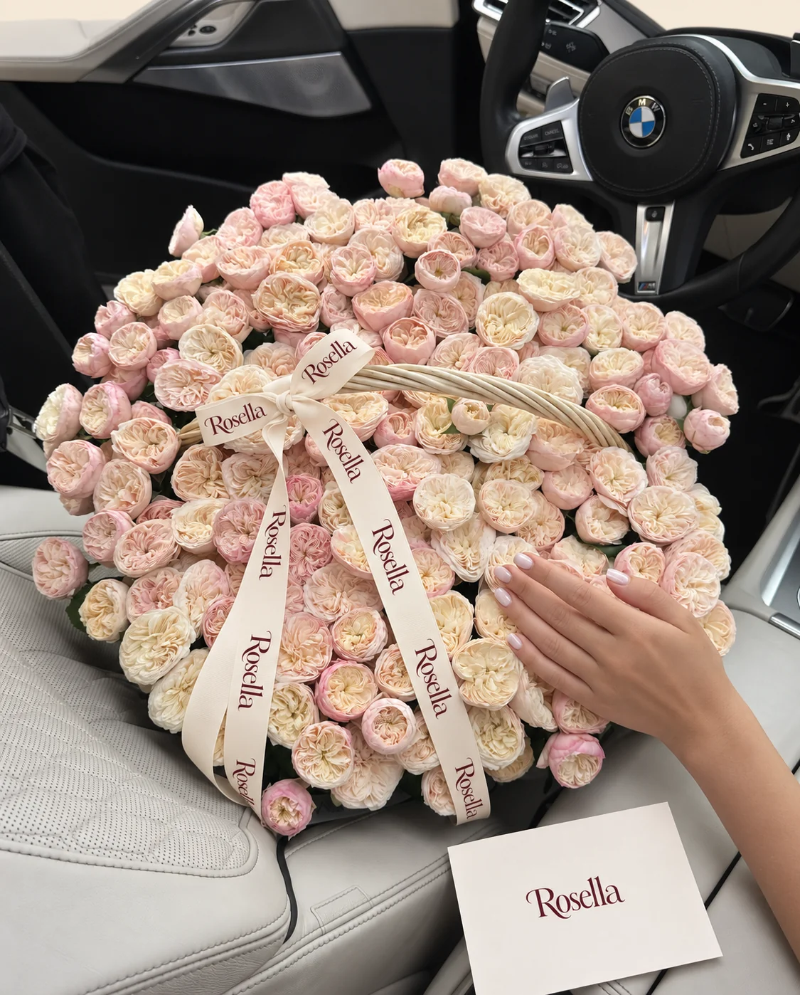 175 spray roses in a basket