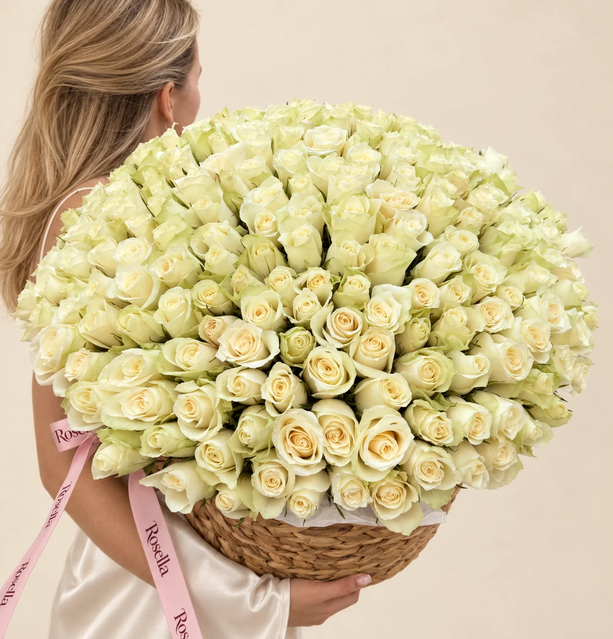 200 roses in a basket
