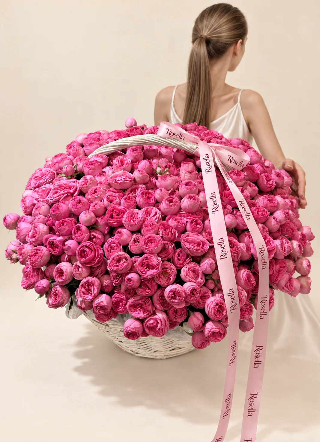 230 spray roses in a basket
