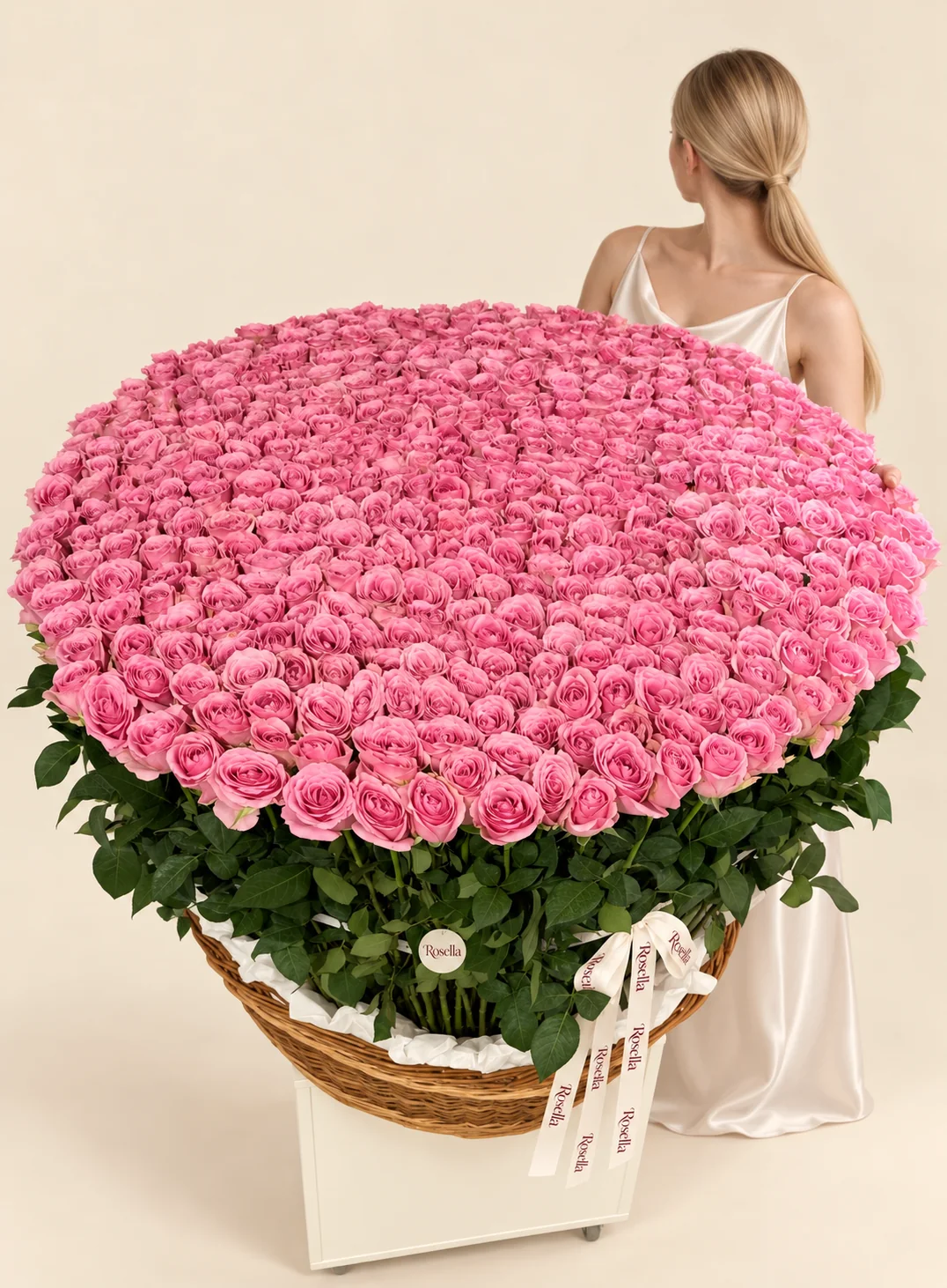 500 roses in a basket