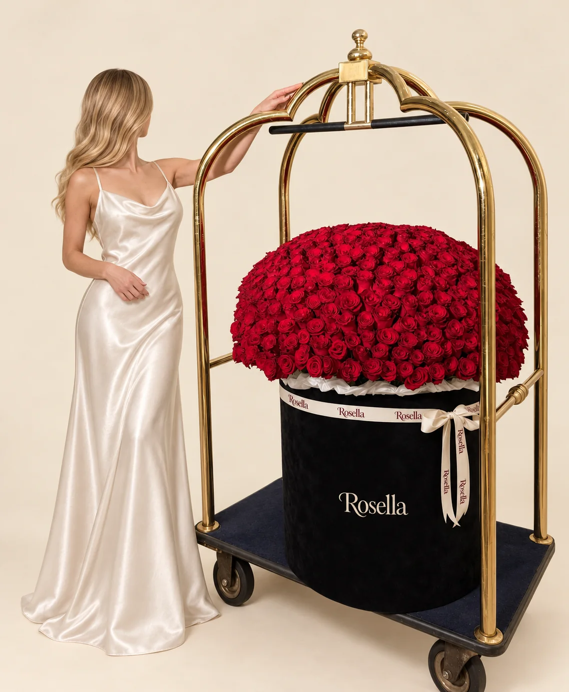 300 roses in a round box