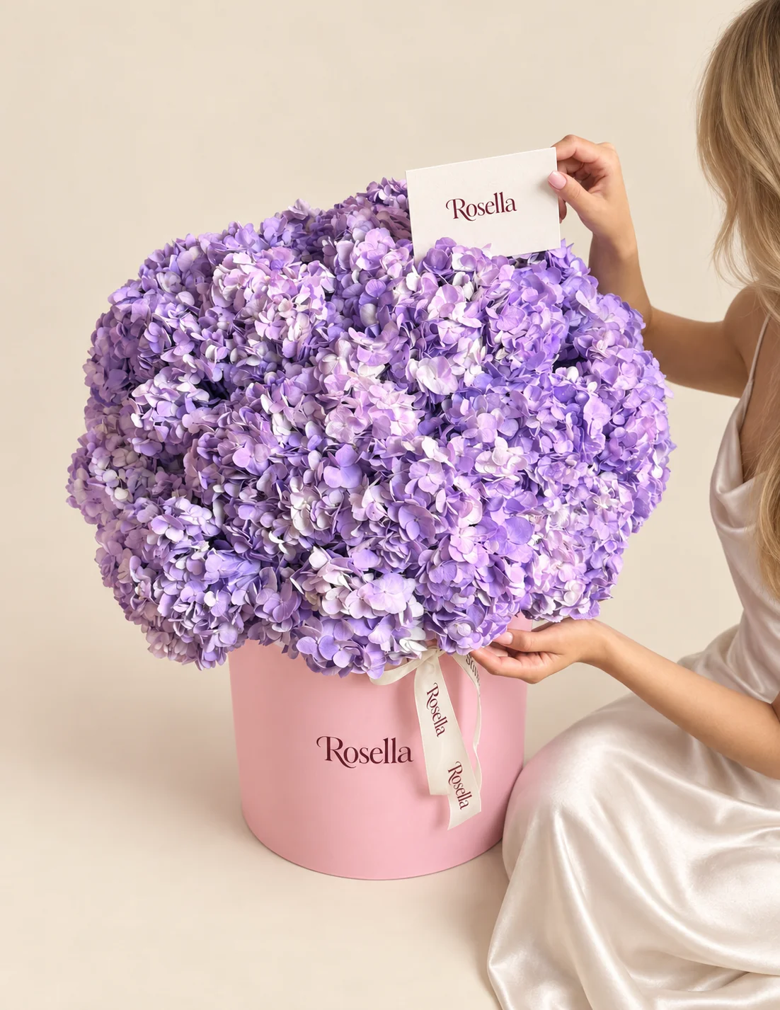 36 hydrangeas in a round box