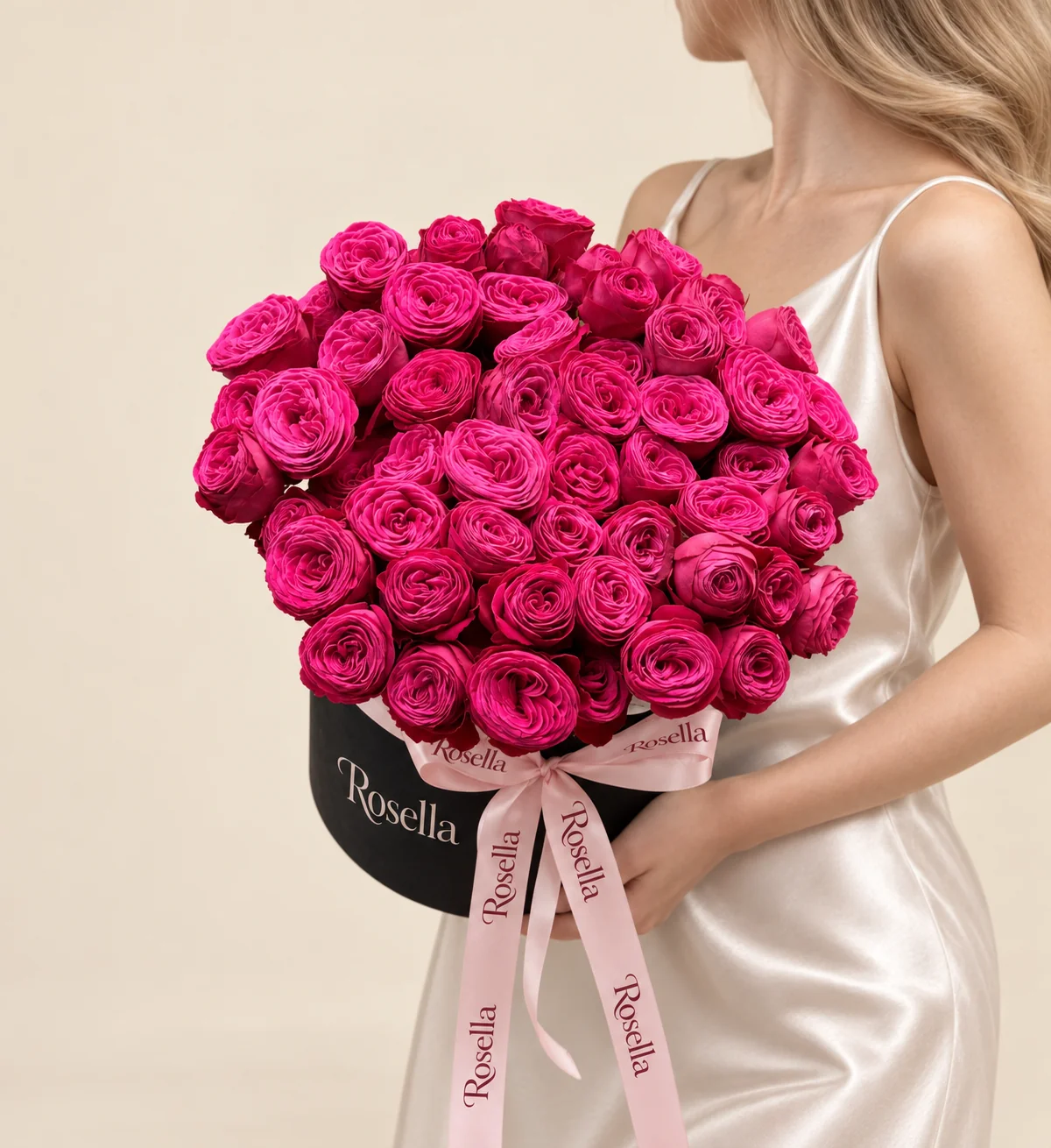 65 spray roses in a round box