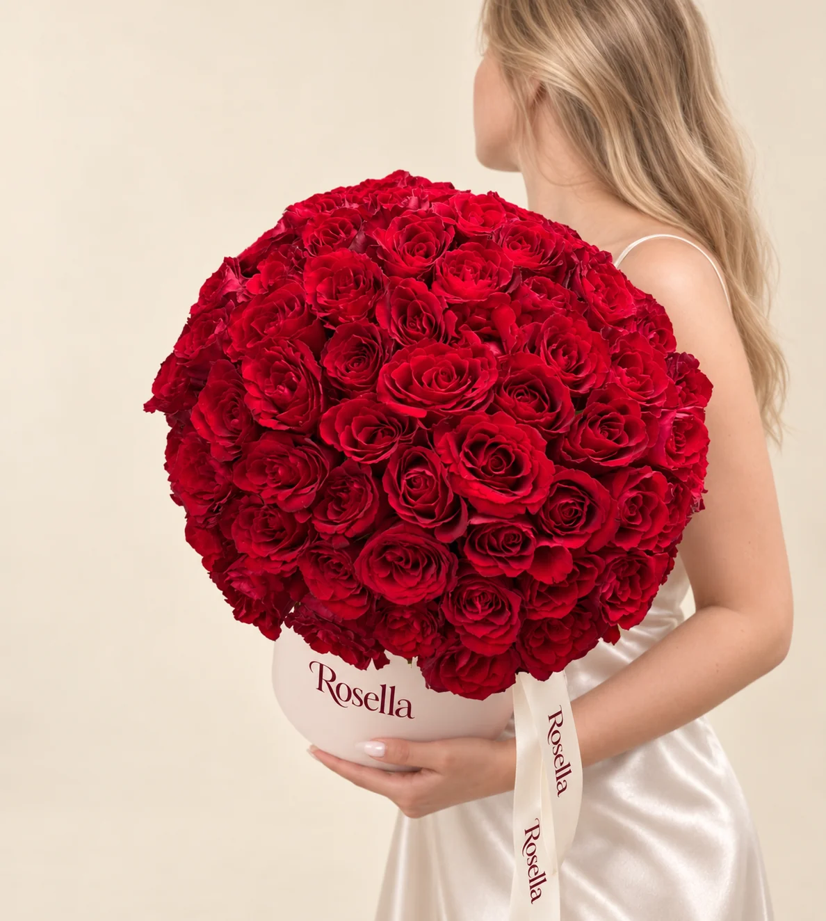 75 roses in a round box