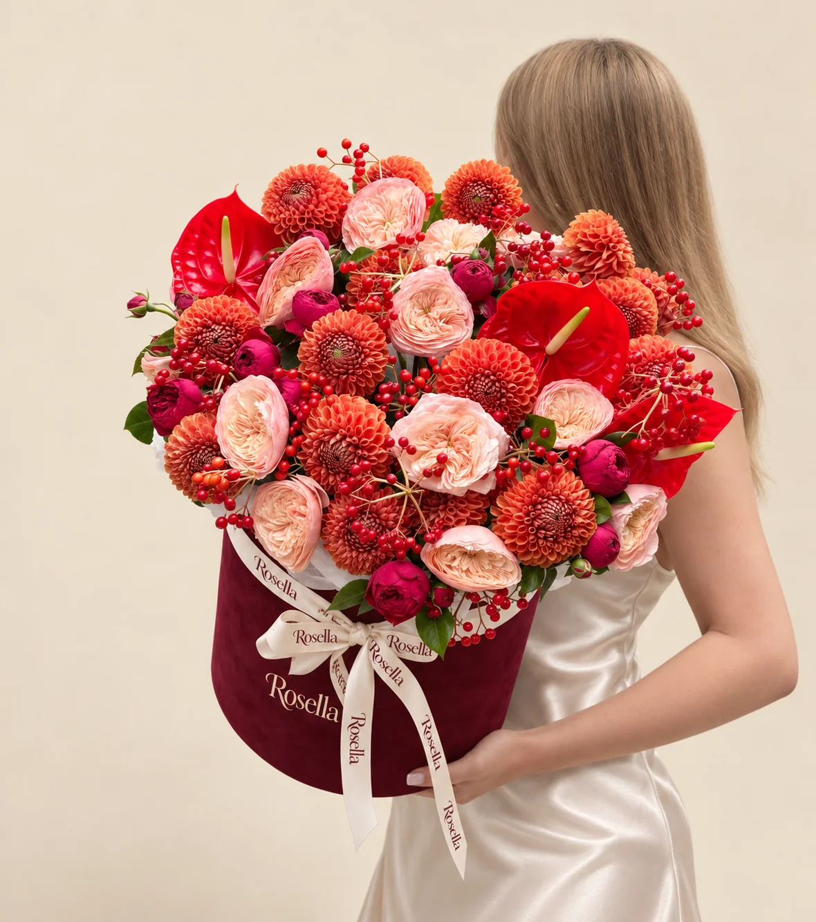 17 dahlias, 15 garden roses, 16 spray roses & 3 anthuriums in a round box