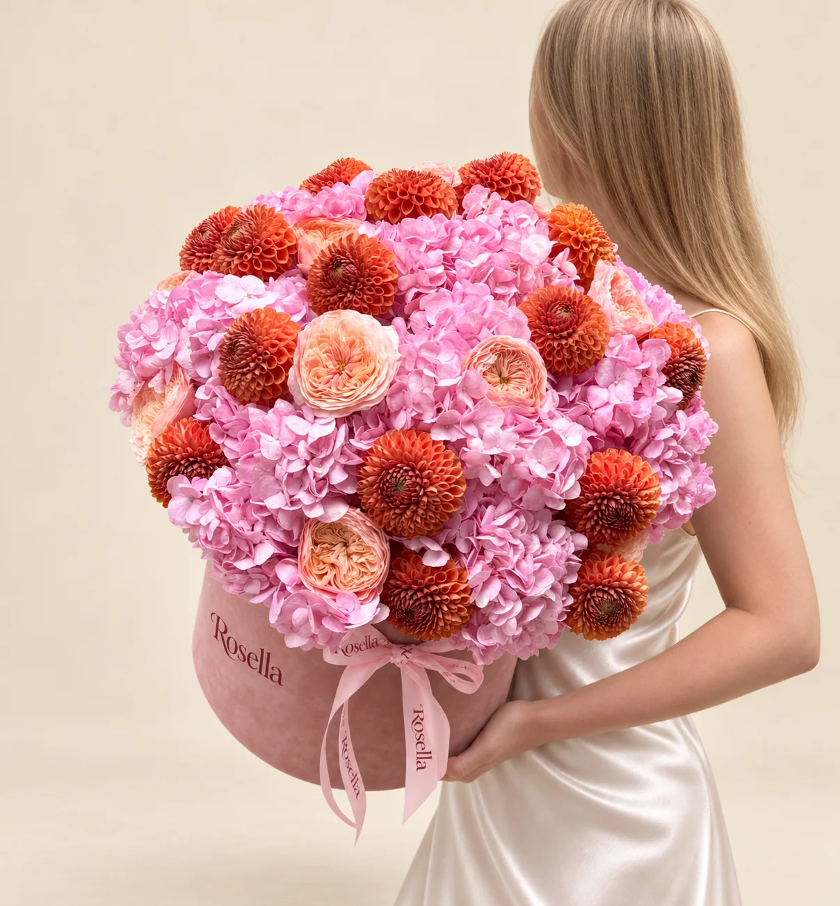 16 hydrangeas, 18 dahlias & 12 garden roses in a round box