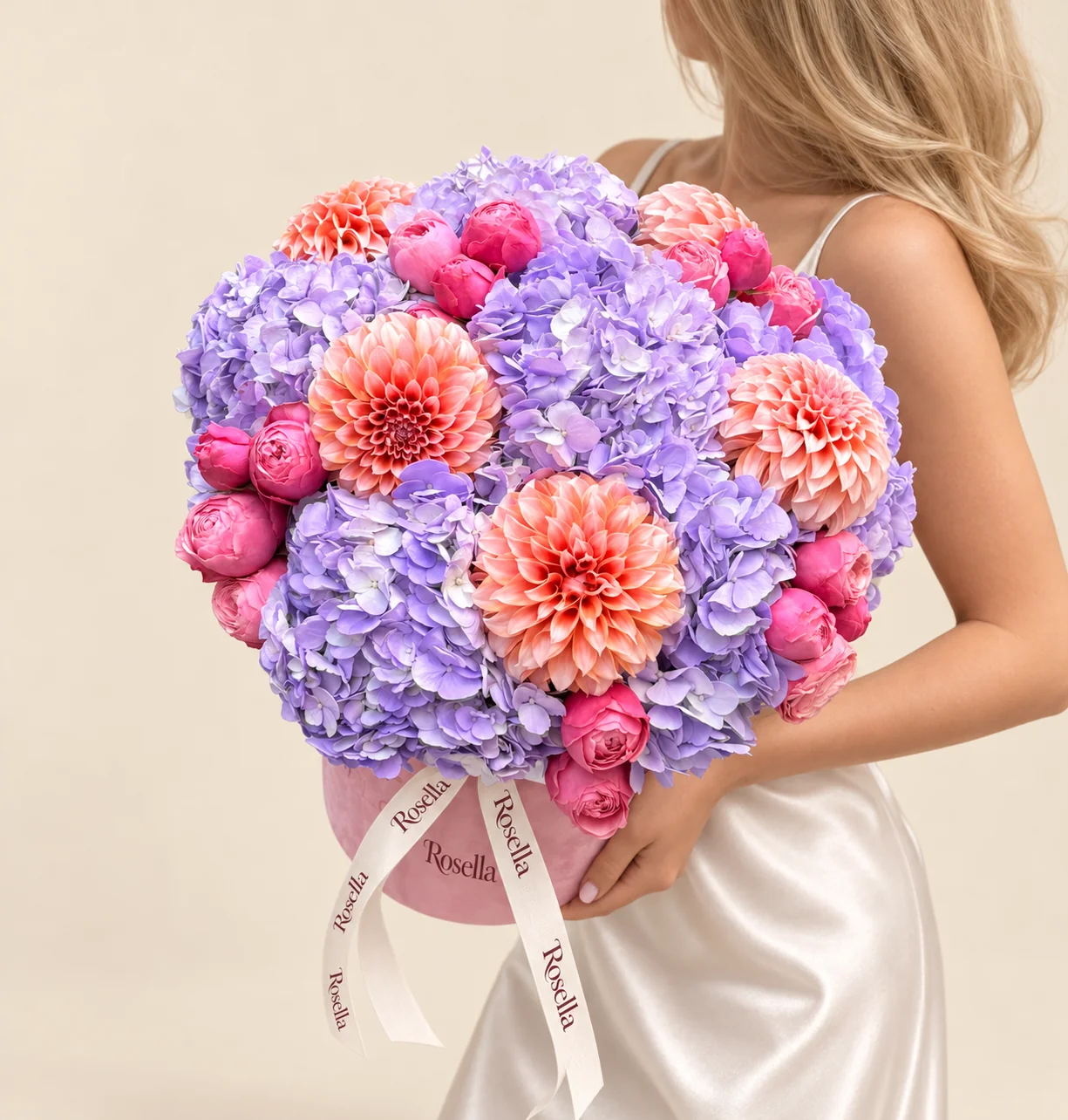 9 hydrangeas, 6 dahlias & 21 spray roses in a round box
