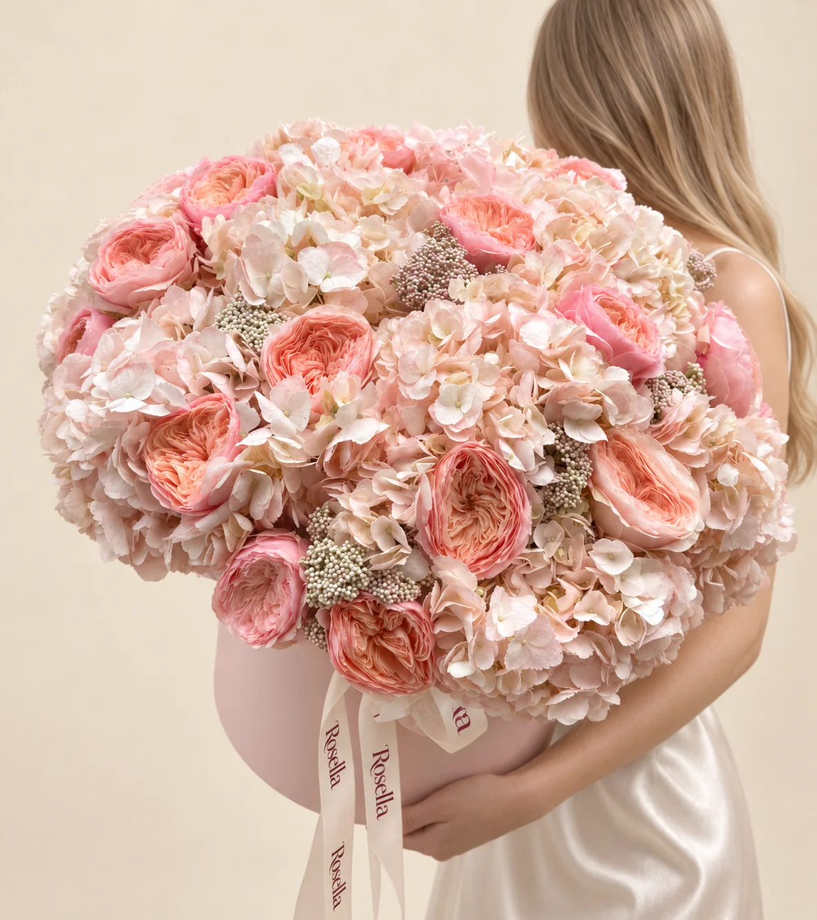 15 hydrangeas & 18 garden roses in a round box