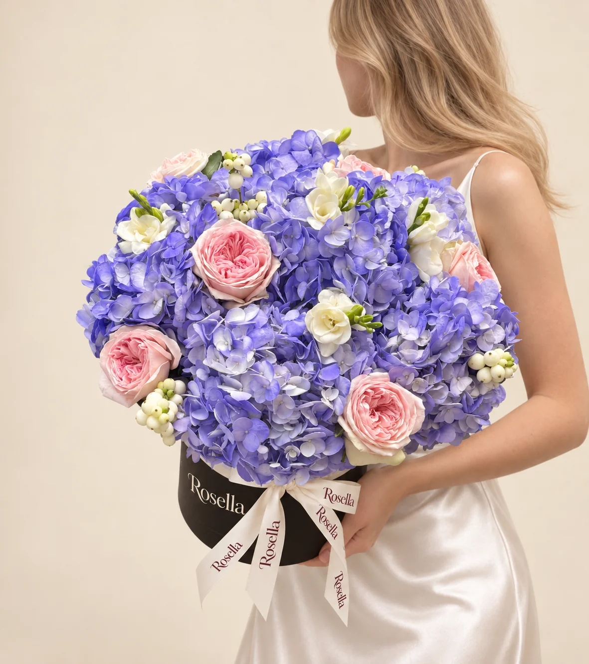 11 hydrangeas, 8 garden roses & 4 freesias in a round box