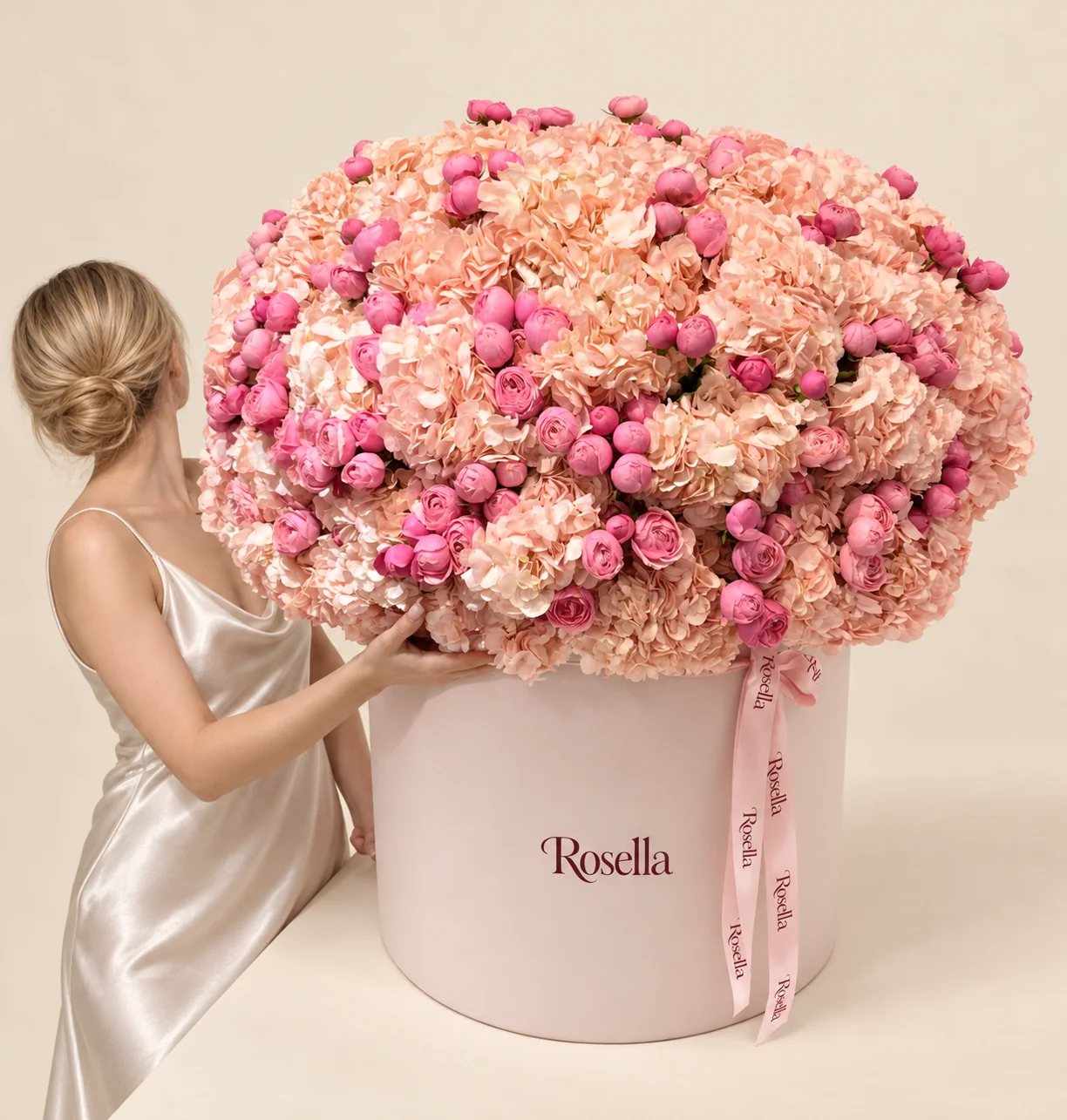 52 hydrangeas & 135 spray roses in a round box