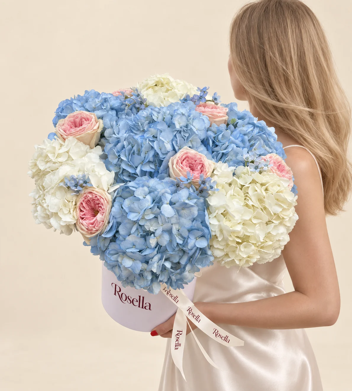 5 blue hydrangeas, 4 white hydrangeas, 7 garden roses & 23 tweedia blooms in a round box