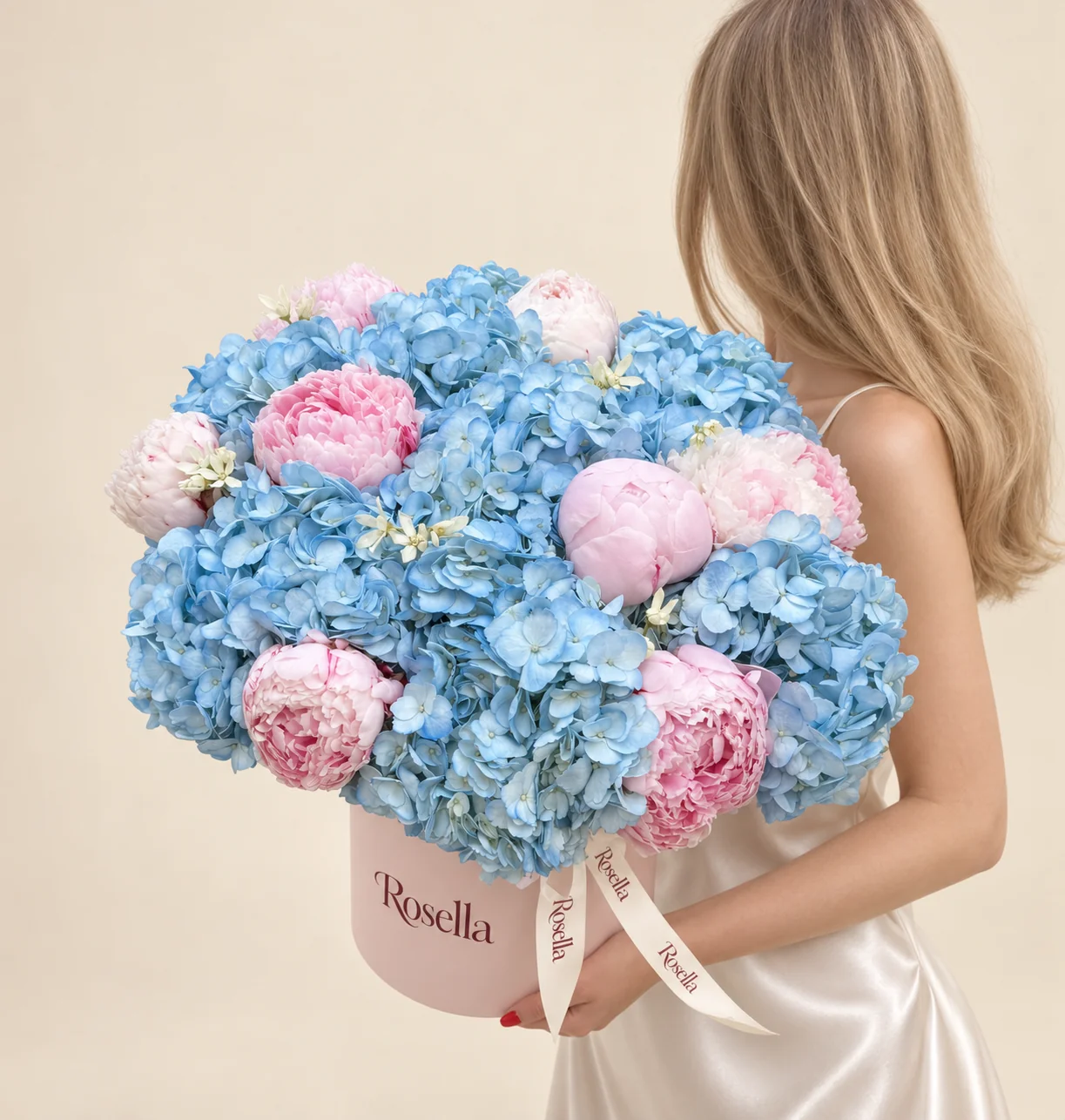 10 hydrangeas & 9 peonies in a round box